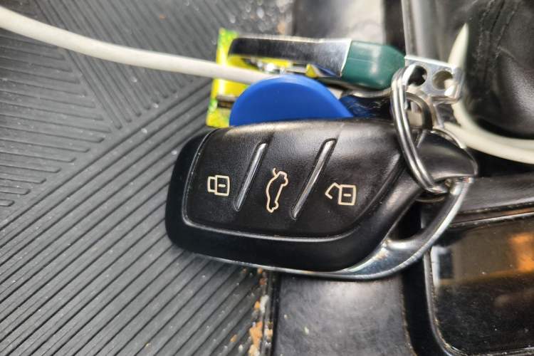 Used Roewe i5 2021 Revised Version 1.5L CVT Diamond Edition Vehicle Key