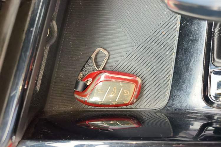 Used Roewe i5 2021 Revised Version 1.5L CVT Diamond Edition Vehicle Key