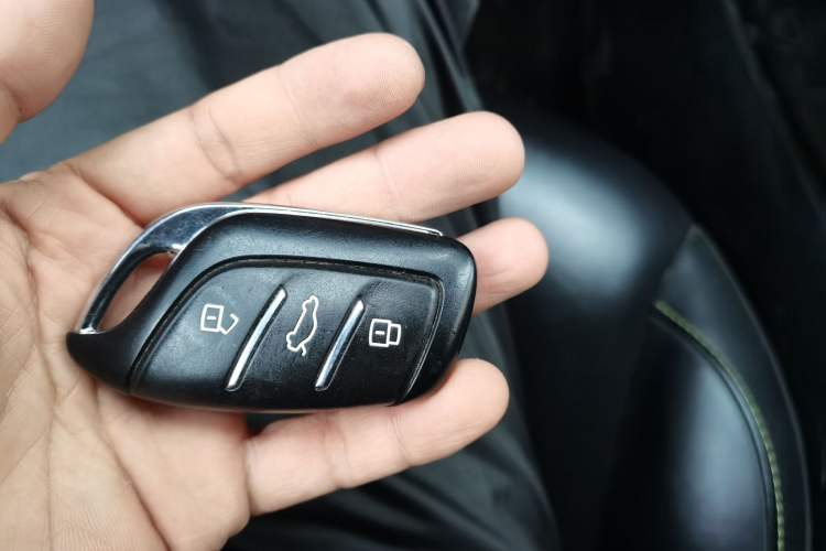 Used Roewe i5 2021 1.5L CVT Diamond Edition Vehicle Key