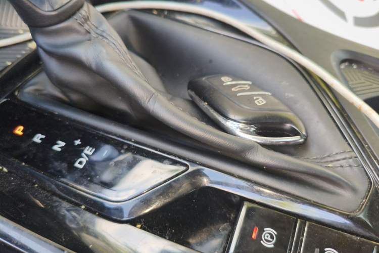 Used Roewe i5 2021 1.5L CVT Diamond Edition Vehicle Key