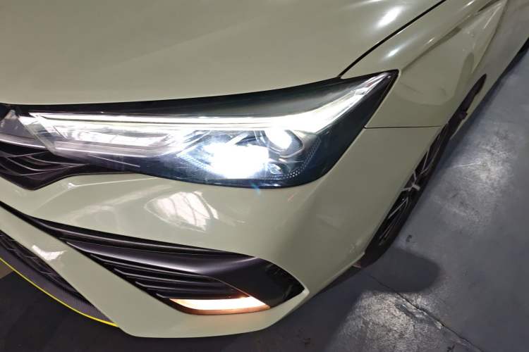Used Roewe i5 2021 1.5L CVT Diamond Edition Left Front Headlight