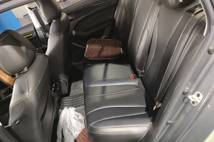 Used Roewe i5 2021 1.5L CVT Diamond Edition Left Rear Seat