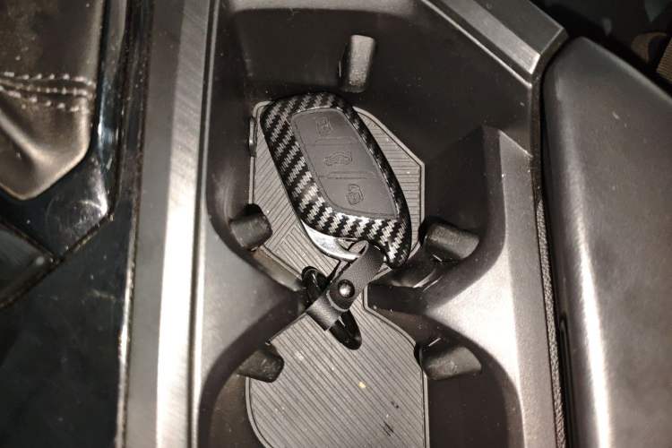 Used Roewe i5 2021 1.5L CVT Diamond Edition Vehicle Key