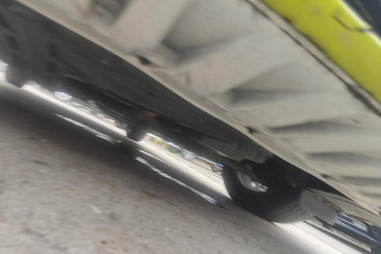 Used Roewe i5 2021 1.5L CVT Black Gold Edition Chassis Front