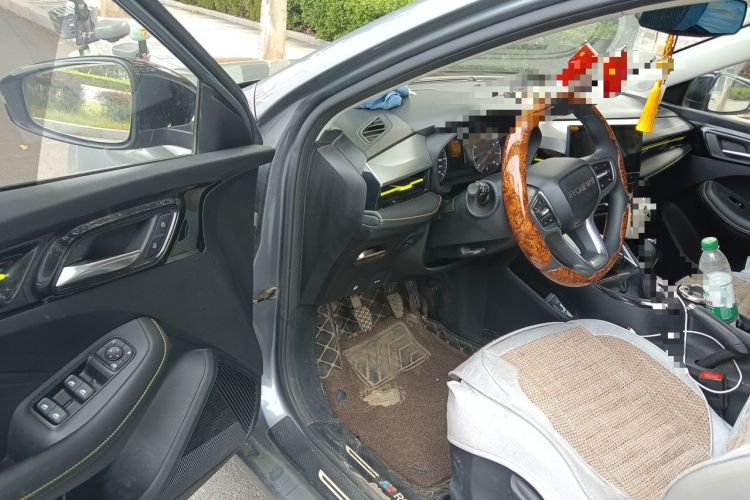 Used Roewe i5 2021 1.5L Manual Diamond Edition Driver Seat