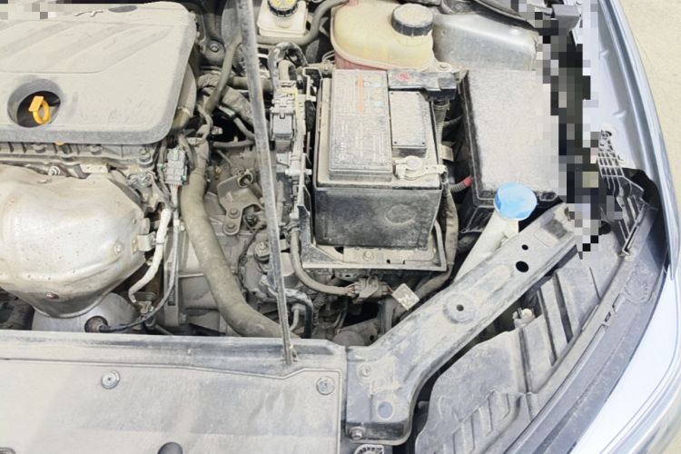 Used Roewe i5 2021 Revised Version 1.5L CVT Diamond Edition Engine Bay Left