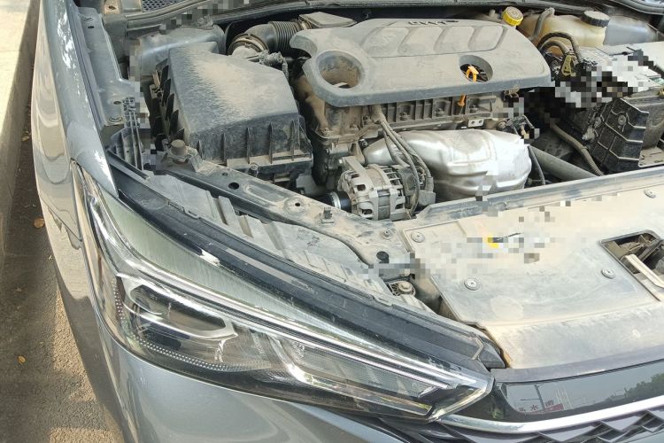 Used Roewe i5 2021 1.5L Manual Diamond Edition Engine Bay Right