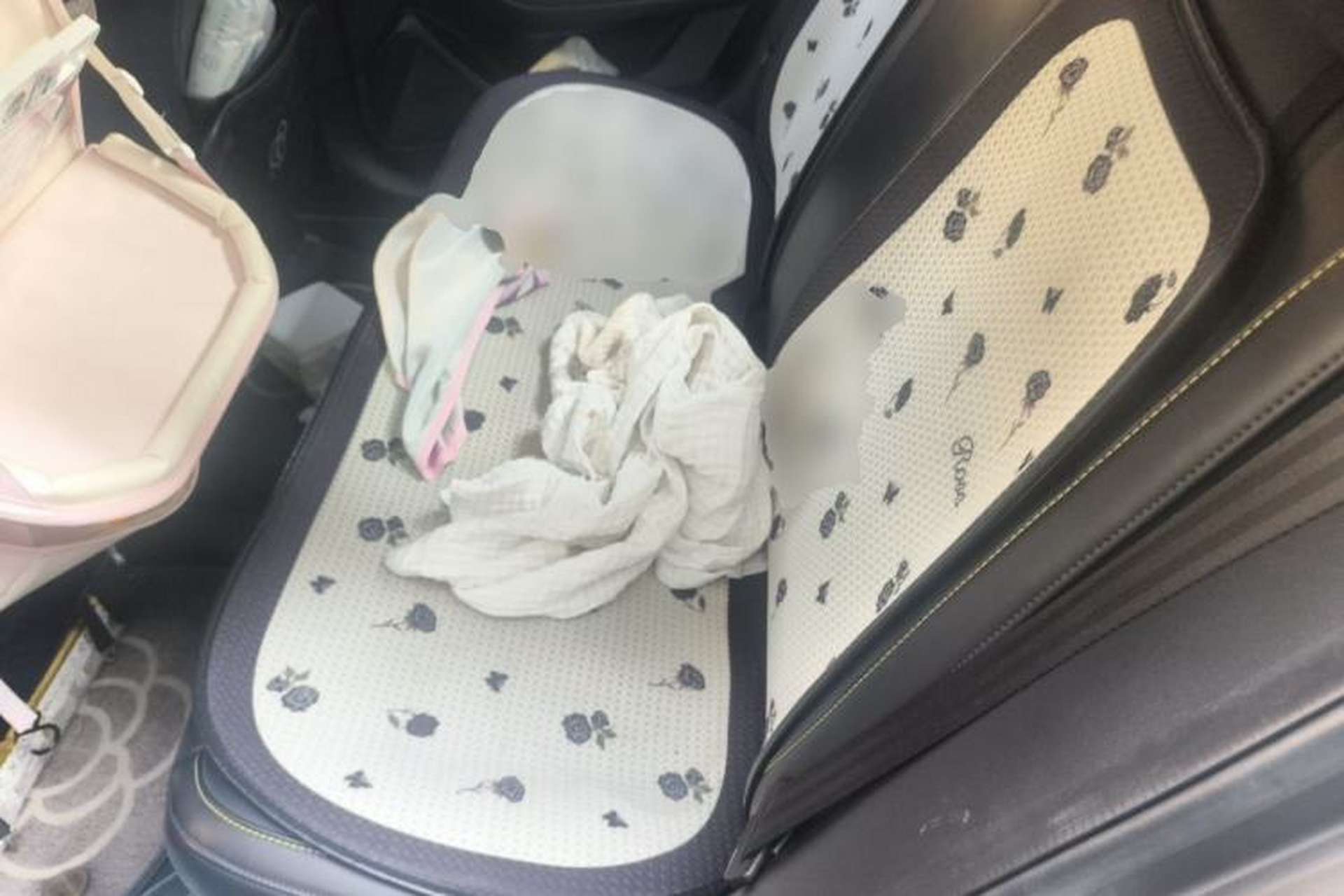 Used Roewe i5 2021 1.5L CVT Diamond Edition Left Rear Seat