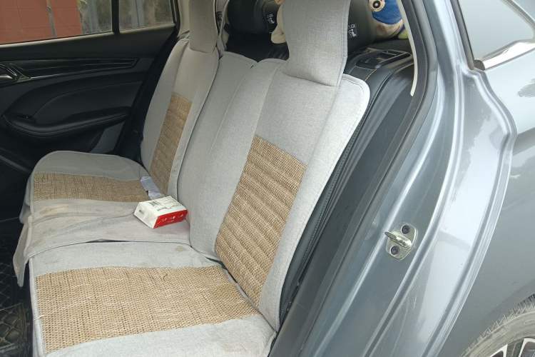 Used Roewe i5 2021 1.5L Manual Diamond Edition Left Rear Seat