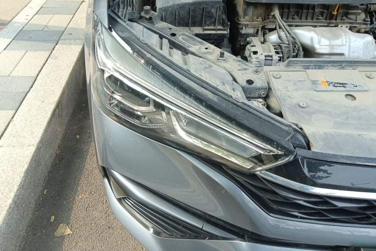Used Roewe i5 2021 1.5L Manual Diamond Edition Right Front Headlight