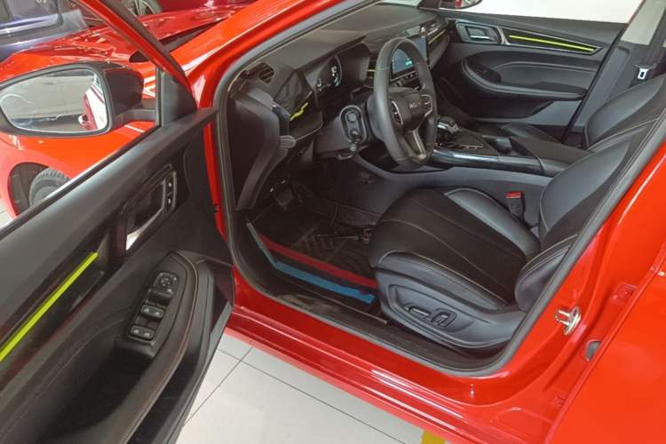 Used Roewe i5 2021 1.5T GT DCT Sonic Edition Driver Seat