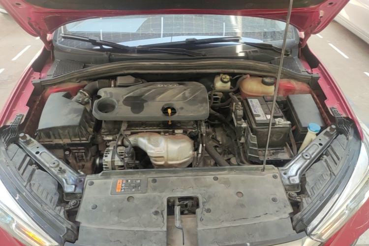 Used Roewe i5 2021 1.5L CVT Diamond Edition Engine Bay