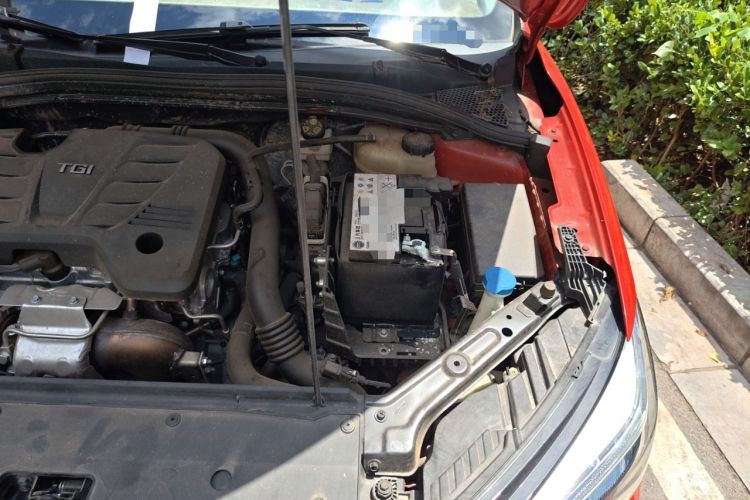 Used Roewe i5 2021 1.5T GT DCT Light-Speed Edition Engine Bay Left