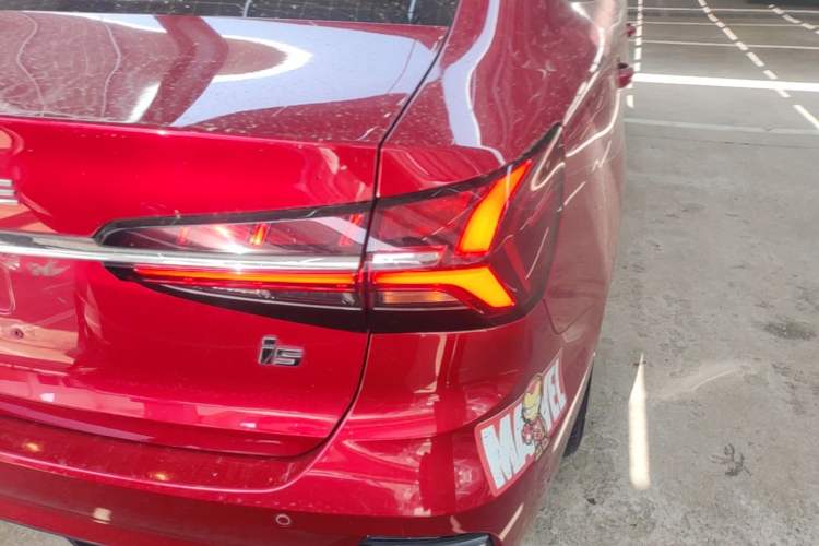 Used Roewe i5 2021 1.5L CVT Diamond Edition Exterior 3