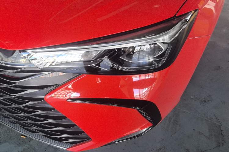 Used Roewe i5 2021 1.5T GT DCT Sonic Edition Left Front Headlight