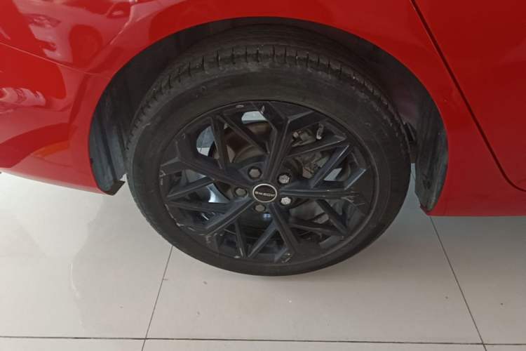 Used Roewe i5 2021 1.5T GT DCT Sonic Edition Right Rear Wheel Hub