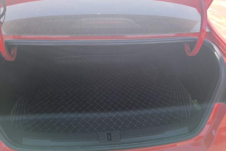 Used Roewe i5 2021 1.5T GT DCT Sonic Edition Trunk