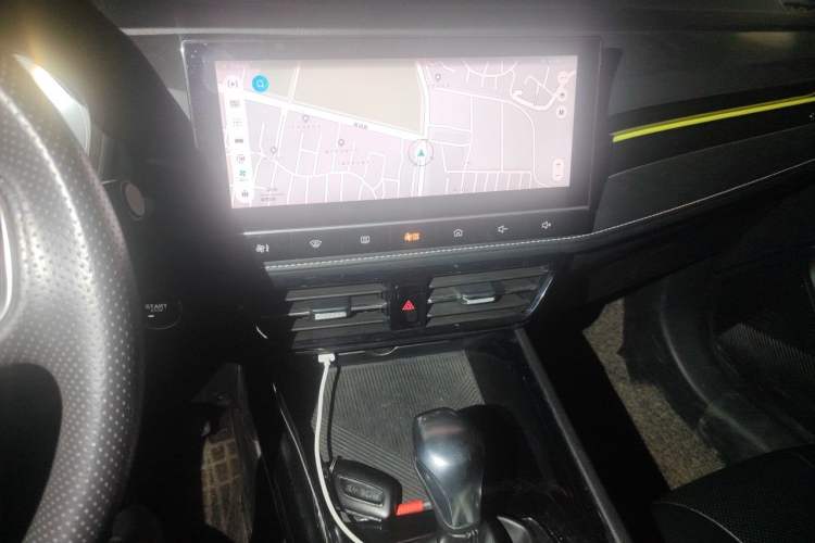 Used Roewe i5 2021 1.5L CVT Diamond Edition Audio And AC Panel
