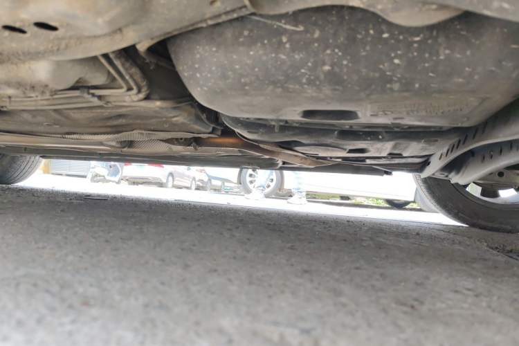 Used Roewe i5 2021 1.5L CVT Diamond Edition Chassis Rear Left