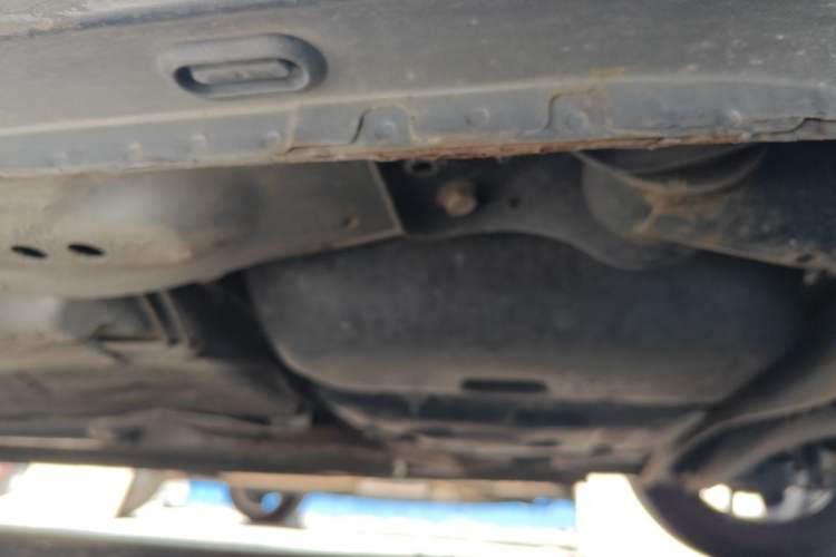 Used Roewe i5 2021 1.5L CVT Diamond Edition Chassis Rear Left