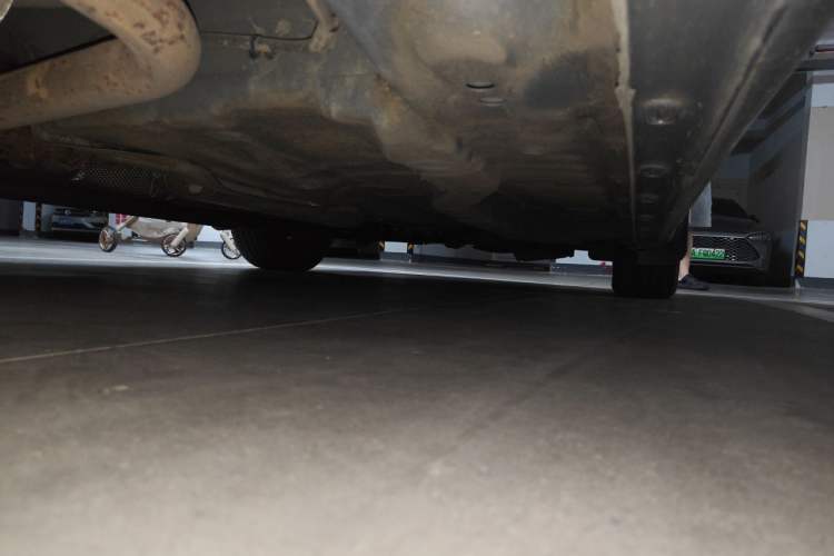 Used Roewe i5 2021 1.5L CVT Diamond Edition Chassis Rear Right