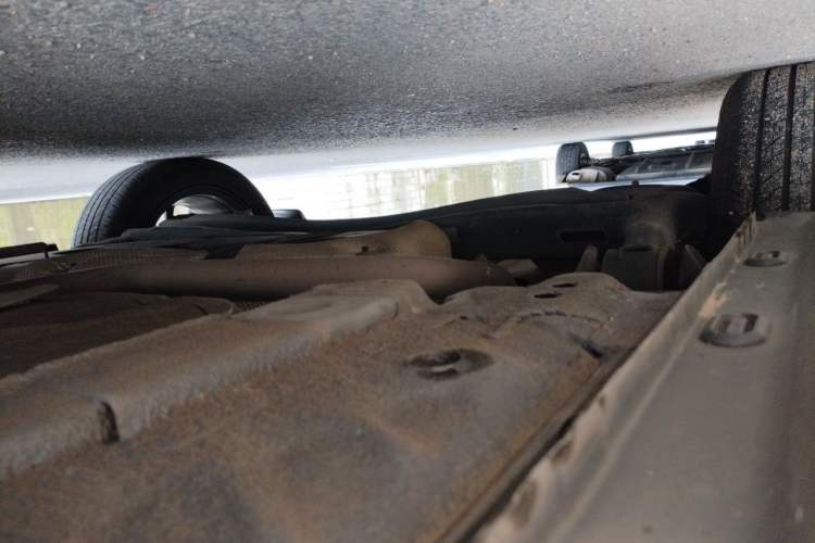 Used Roewe i5 2021 1.5L CVT Diamond Edition Chassis Rear Right