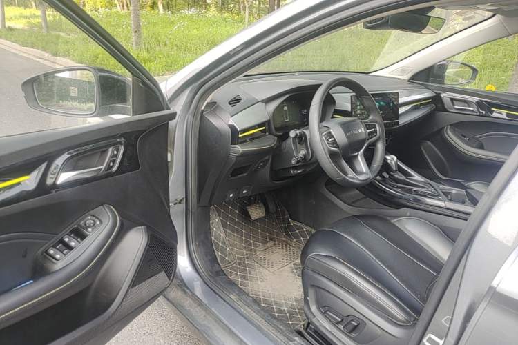 Used Roewe i5 2021 1.5L CVT Starry Edition Driver Seat
