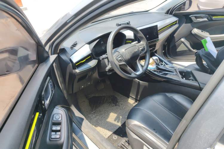 Used Roewe i5 2021 1.5L CVT Diamond Edition Driver Seat