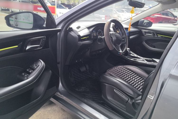 Used Roewe i5 2021 1.5L CVT Platinum Edition Driver Seat