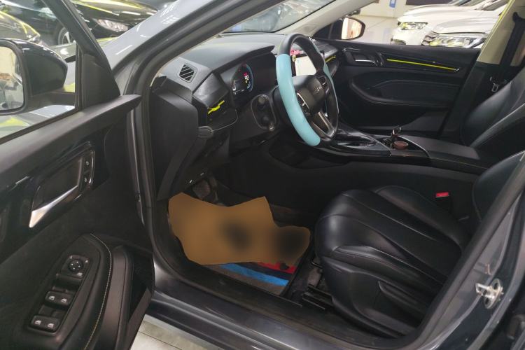 Used Roewe i5 2021 1.5L CVT Diamond Edition Driver Seat