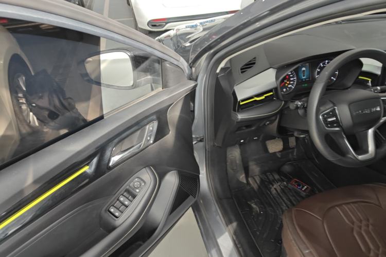 Used Roewe i5 2021 1.5L CVT Platinum Edition Driver Seat