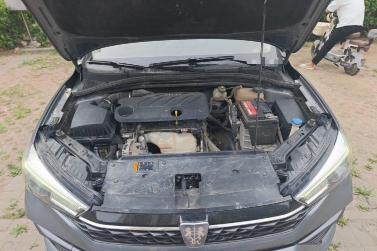 Used Roewe i5 2021 1.5L CVT Platinum Edition Engine Bay