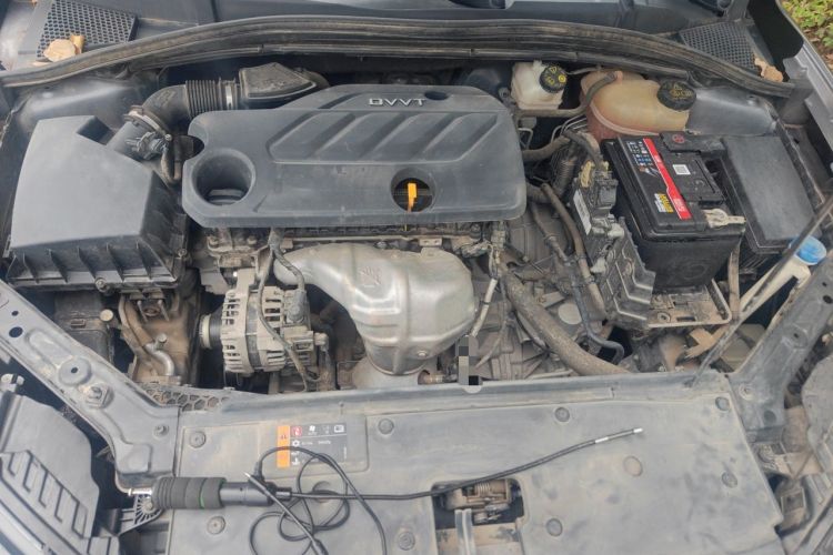 Used Roewe i5 2021 1.5L CVT Diamond Edition Engine Bay