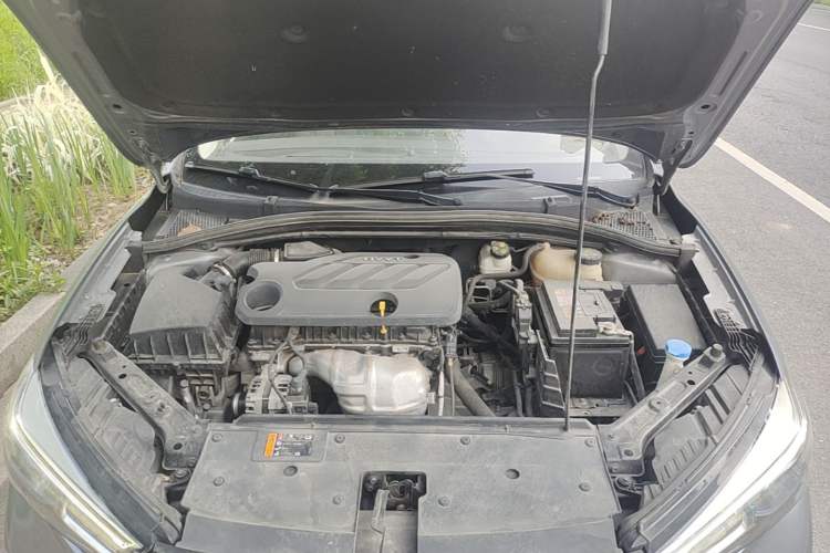 Used Roewe i5 2021 1.5L CVT Starry Edition Engine Bay