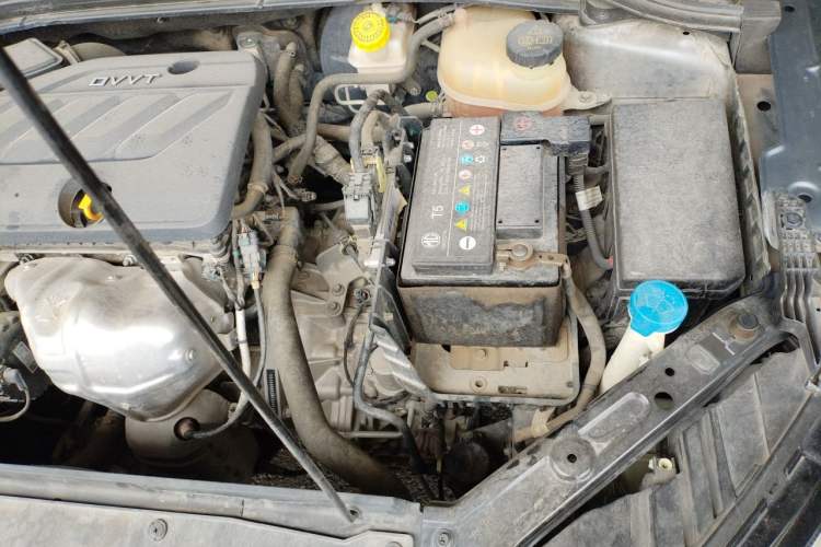 Used Roewe i5 2021 1.5L CVT Diamond Edition Engine Bay Left
