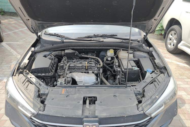 Used Roewe i5 2021 1.5L Manual Platinum Edition Engine Bay
