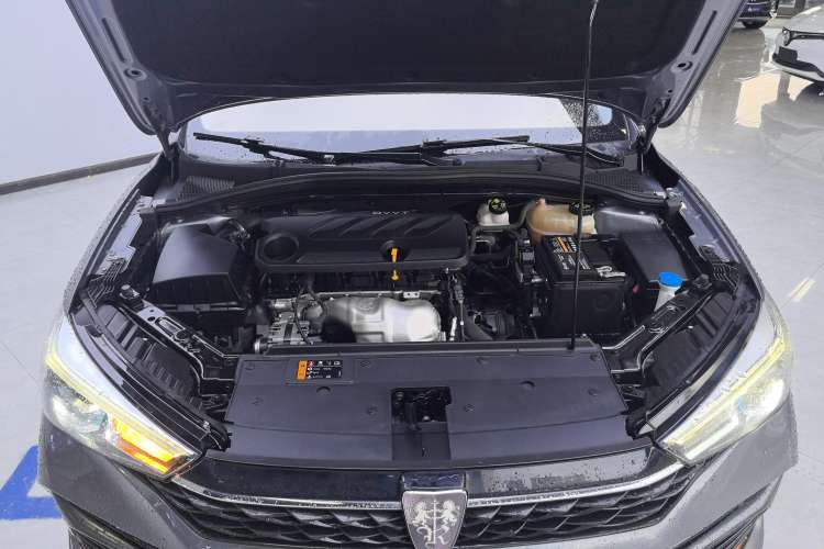 Used Roewe i5 2021 Revised 1.5L CVT Starry Edition Engine Bay