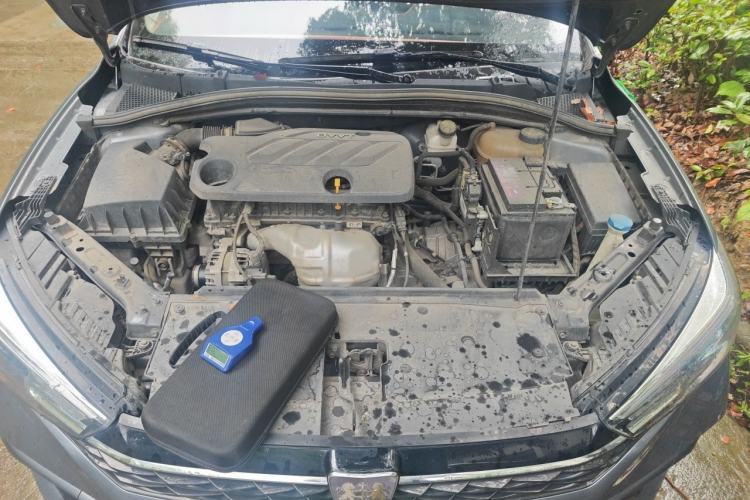 Used Roewe i5 2021 1.5L CVT Diamond Edition Engine Bay