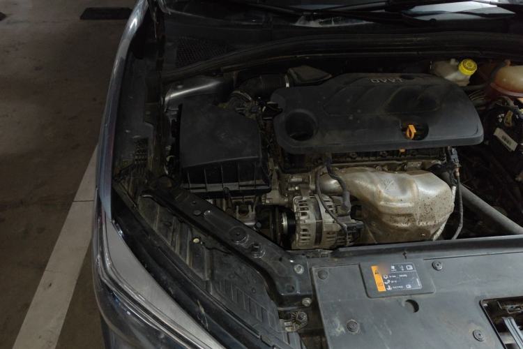 Used Roewe i5 2021 1.5L CVT Diamond Edition Engine Bay Right