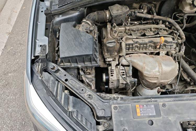 Used Roewe i5 2021 1.5L CVT Diamond Edition Engine Bay Right