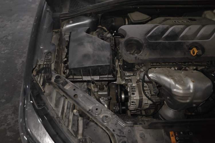 Used Roewe i5 2021 1.5L CVT Diamond Edition Engine Bay Right