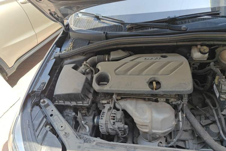 Used Roewe i5 2021 1.5L CVT Diamond Edition Engine Bay Right