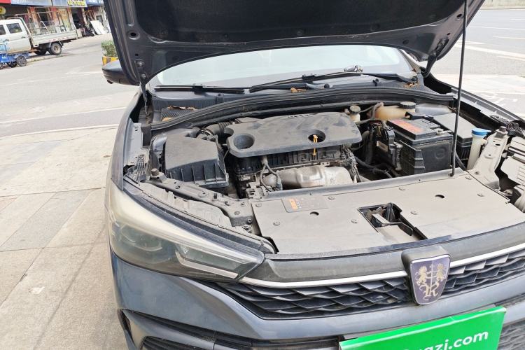 Used Roewe i5 2021 1.5L CVT Diamond Edition Engine Bay Right