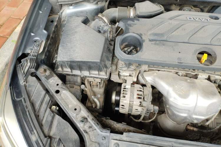 Used Roewe i5 2021 1.5L CVT Diamond Edition Engine Bay Right