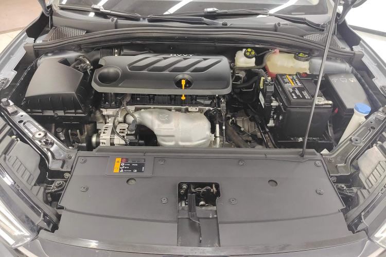 Used Roewe i5 2021 Revised Version 1.5L CVT Diamond Edition Engine Bay