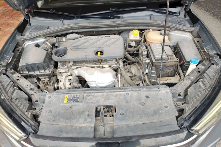 Used Roewe i5 2021 1.5L CVT Diamond Edition Engine Bay