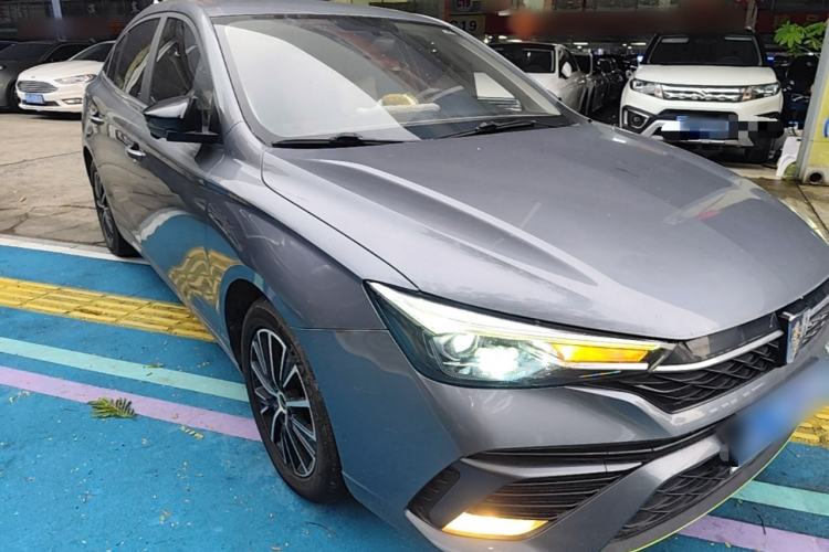 Used Roewe i5 2021 1.5L CVT Diamond Edition Exterior 1