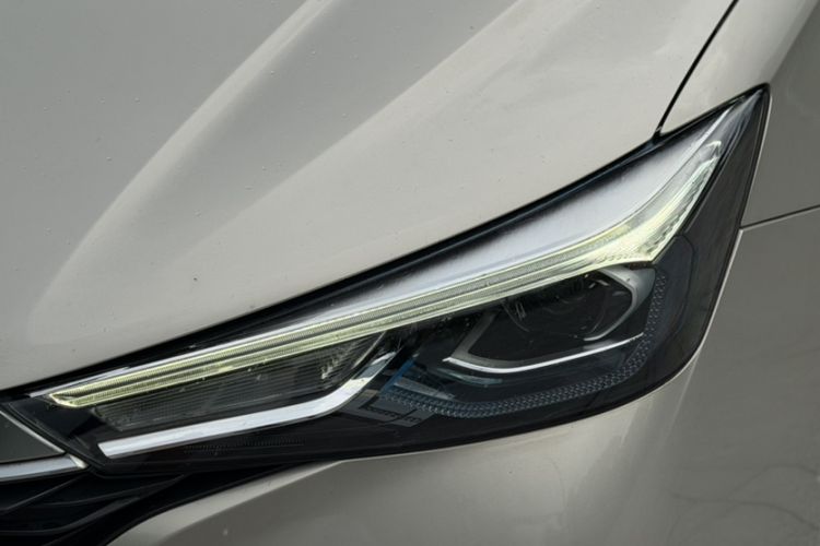 Used Roewe i5 2021 1.5L CVT Diamond Edition Exterior 2