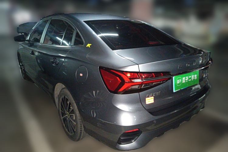 Used Roewe i5 2021 1.5L Manual Diamond Edition Exterior 3