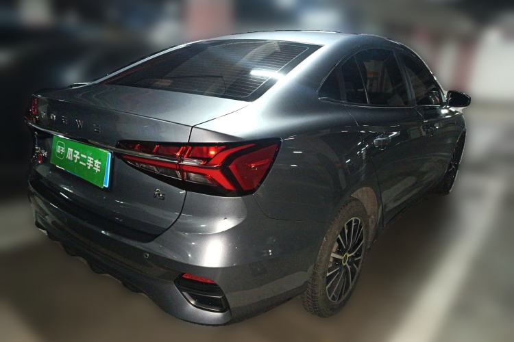 Used Roewe i5 2021 1.5L Manual Diamond Edition Exterior 5